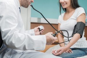 Ako znížiť vysoký krvný tlak?