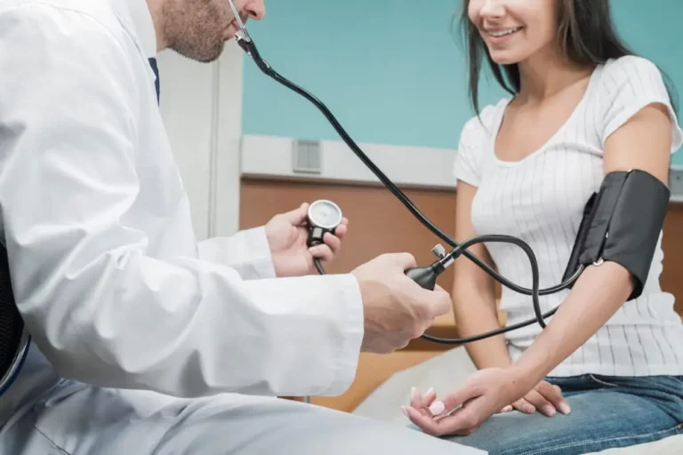 Ako zn&iacute;žiť vysok&yacute; krvn&yacute; tlak?